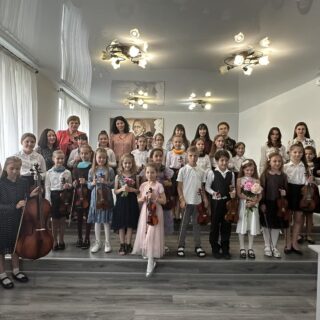 Підсумковий концерт скрипкової музики учнів струнно-смичкового відділу елементарного підрівня