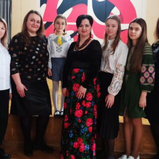 БЕЗ НАДІЇ ТАКИ СПОДІВАЮСЬ