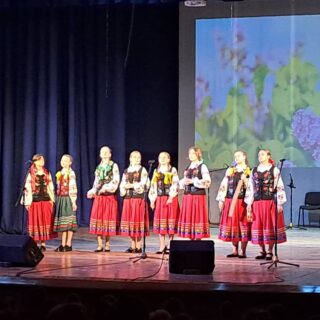 Великдень у Луцьку — з піснею та танцем!