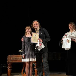 Другий день — фінальний акорд!  VІІІ Всеукраїнський конкурс виконавців на сопілці та цимбалах  «Волинська гуковиця – 2025»