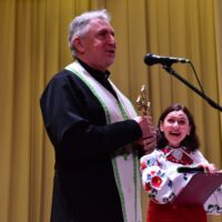 Священник