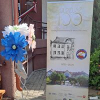 100 лят