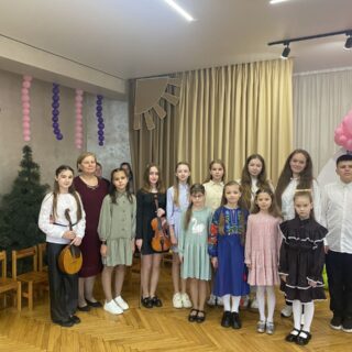 Музика з любов’ю до дитинства та України