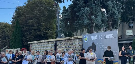 Музика, яка єднає: учні школи долучаються до важливих подій Луцька
